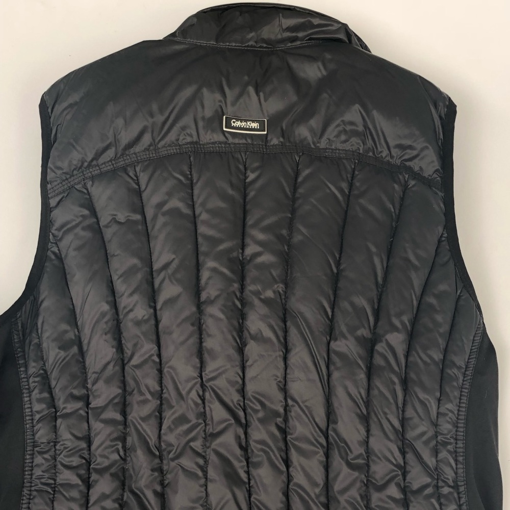 Calvin Klein Puffer Vest - Picture 3 of 6